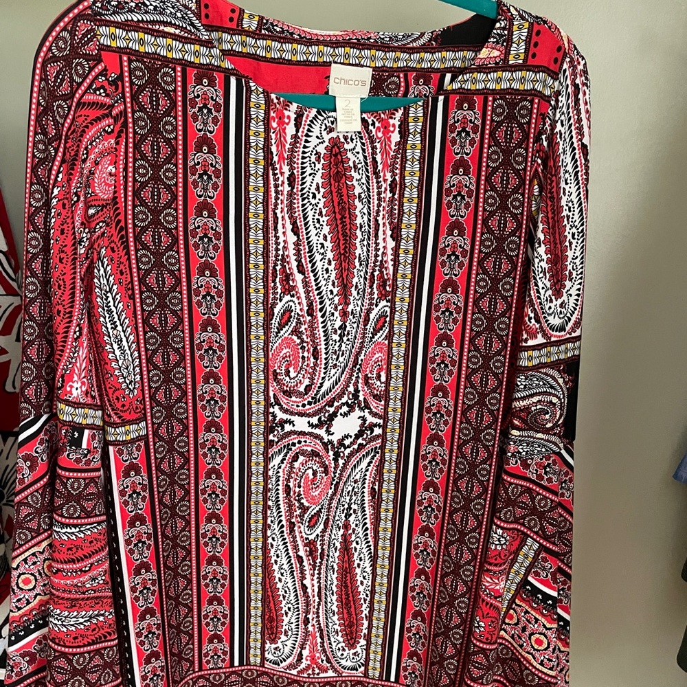 Chico’s light shirt